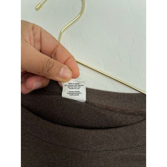 EBB & FLOW Yoga Cropped Top Size Medium - Picture 6 of 6